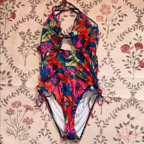 No Brand Other - Floral One-Piece Swimsuit - Vibrant Multicolor